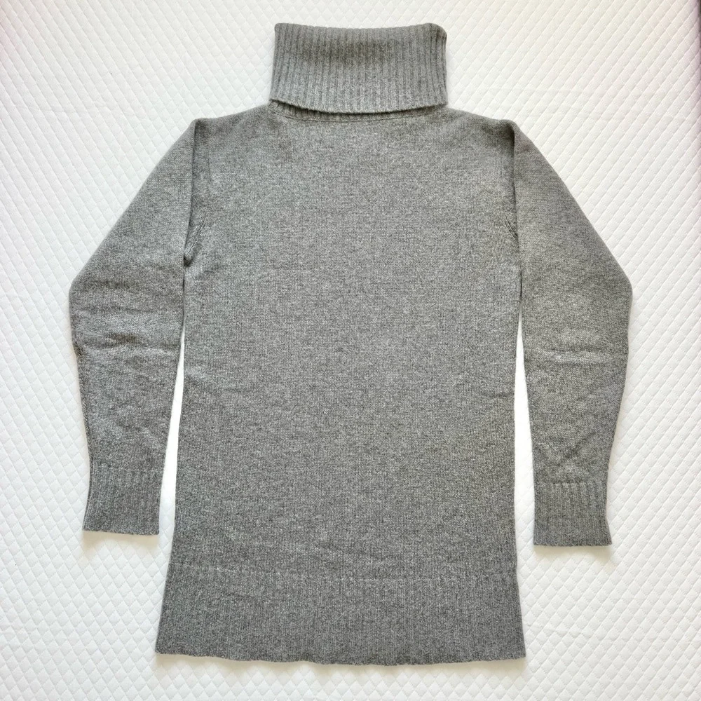 Lily McNeal 100% Cashmere Gray Turtleneck Tunic Sweater Size XS - Picture 2 of 6